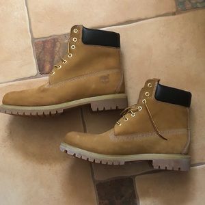 Men’s Timberland Boots NWOT